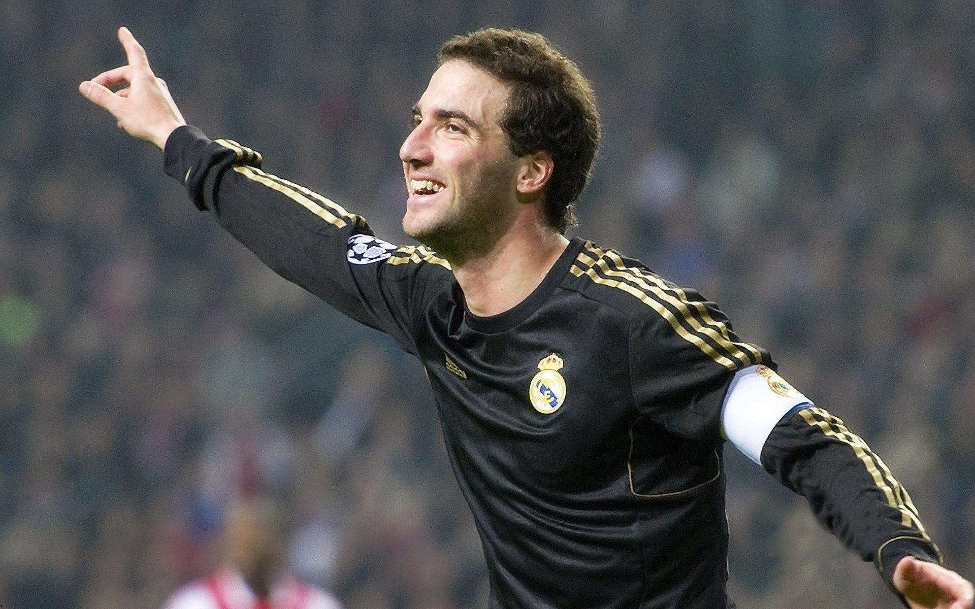 中国游泳队世锦赛再创佳绩 新星闪耀巴黎奥运周期