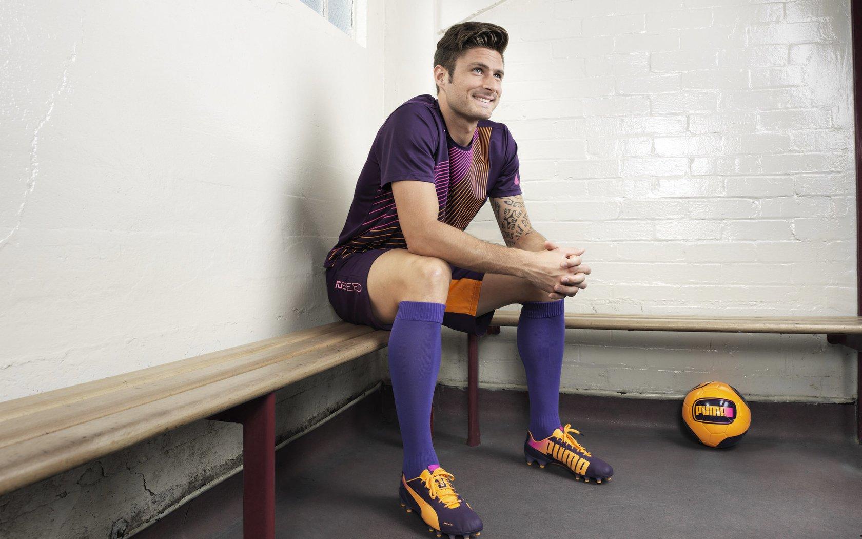 德约科维奇强势晋级温网四强 冲击第24座大满贯再进一步_米博体育平台