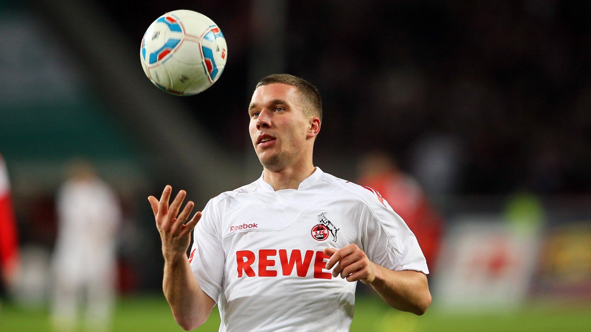 纳达尔关键破发点力克德约科维奇 晋级法网半决赛|米博体育